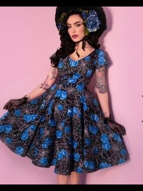Vixen By Micheline Pitt Vanity Fair Dress In Blue Roses Spiderweb Print Size Med